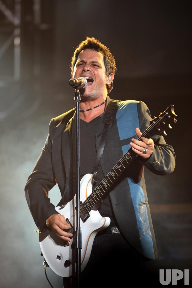 Alejandro Sanz live on tour